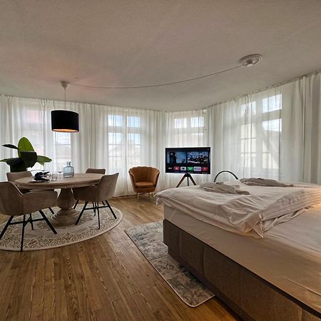 Nr 3 Lichtdurchflutetes Apartment Am Historischen Marktplatz 66 Qm #Cosiness Company 23 Schwerin  Exteriör bild